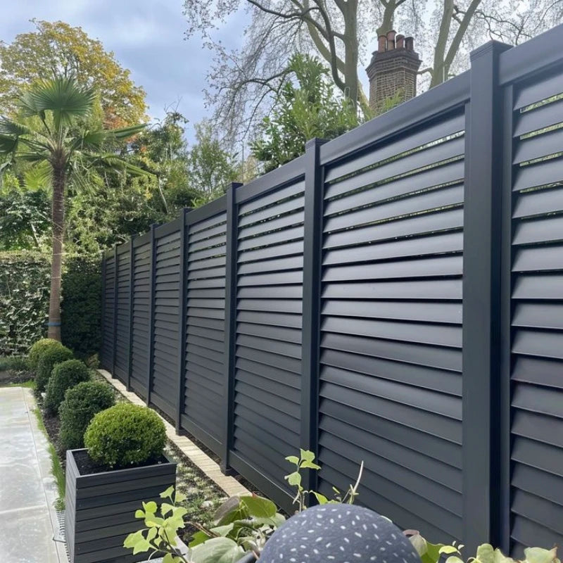 Full Privacy Ventilated Outdoor Wall Fencing Panels Horizontal Aluminum Slat Fencing Black Powder Coating Heat Eco-Friendly